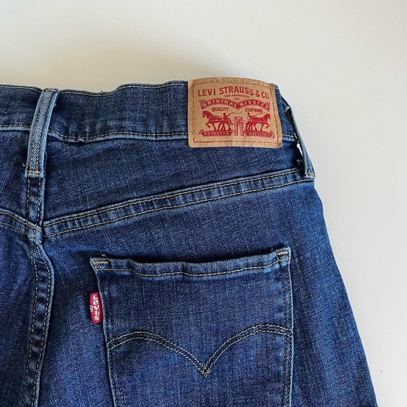 Levi’s beloved 315 Shaping Bootcut denim jeans - Picture 4 of 4